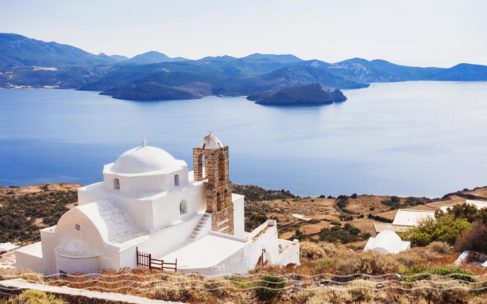 Milos Yacht Charter Guide Plaka Milos Yacht Charter Guide Plaka