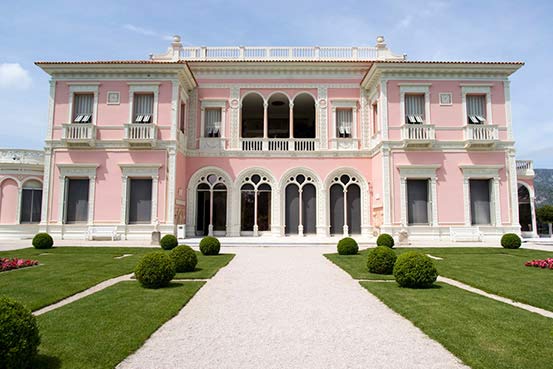 French_Riviera_Yacht_Itinerary_Highlight_Villa_Ephrussi_de_Rothschild_Cap_Ferrat.jpg