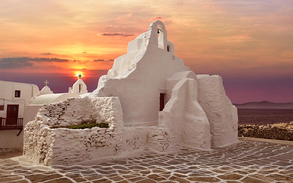 Mykonos Yacht Charter Panaghia Paraportiani Mykonos Yacht Charter Panaghia Paraportiani